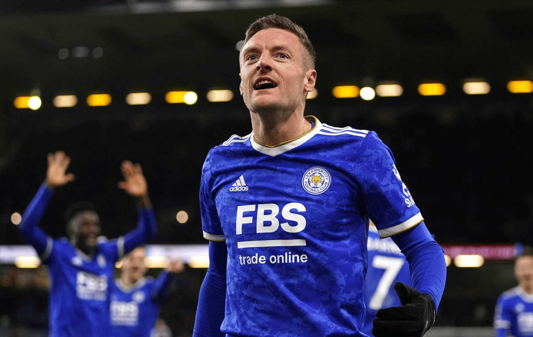 加时末段突围战来临,尼斯围绕德国杯回应争议,引发热议,纪律约束更严格 加时末段突围战来临,尼斯围绕德国杯回应争议,引发热议,纪律约束更严格