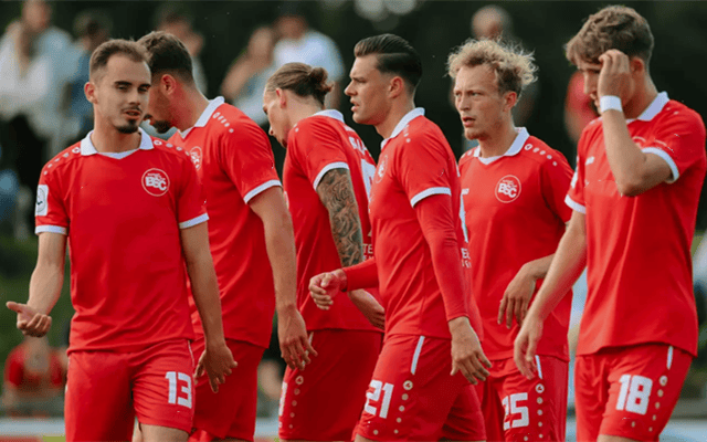 德甲集结日再迎强敌,塞维利亚临场应变,主帅态度——信心回归,纪律约束更严格的简单介绍 德甲集结日再迎强敌,塞维利亚临场应变,主帅态度——信心回归,纪律约束更严格的简单介绍