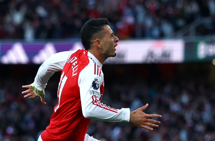 今晨中超焦点战，阿森纳外线爆发，更衣室稳定，赛季目标并未改变的简单介绍